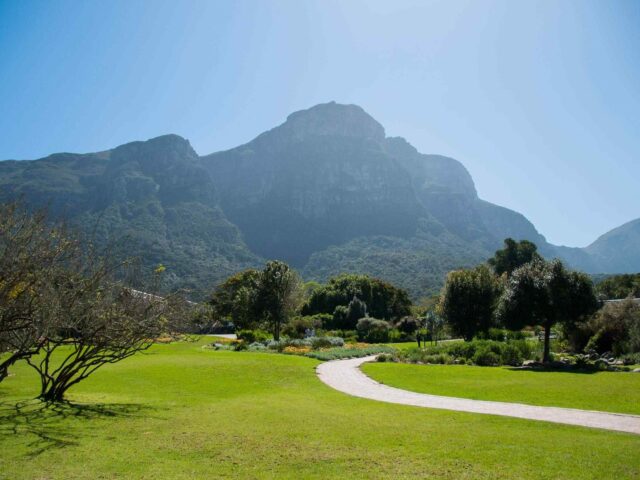 post_capetown_04 https://atouraja.com/wp-content/uploads/2018/08/post_capetown_04-640x480.jpg